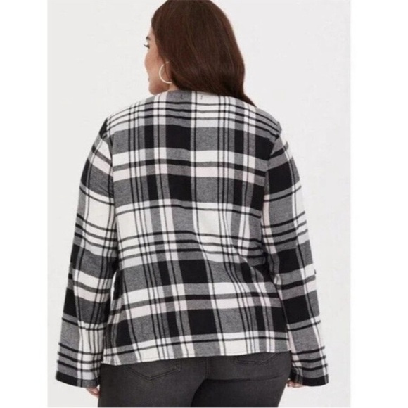 Torrid Black White Gray Wrap Cardigan - Picture 16 of 16